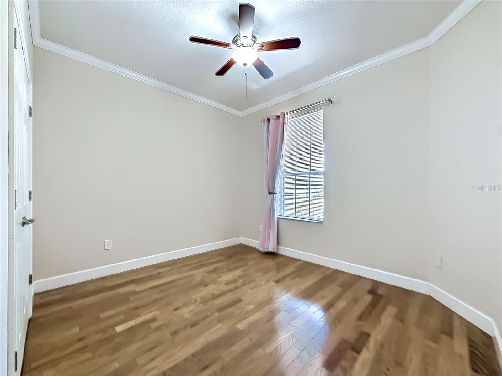 bed 2 - 1027 ORCA CT, HOLIDAY