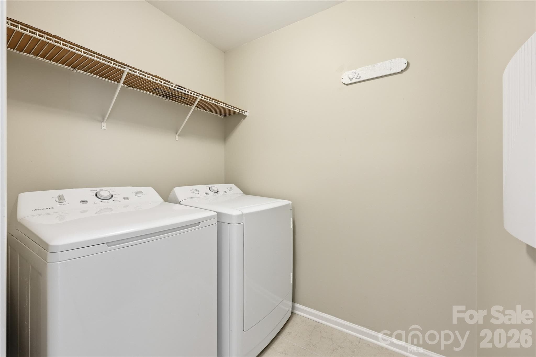 Landry Room - 7431 Calhoun Falls Drive, Rock Hill