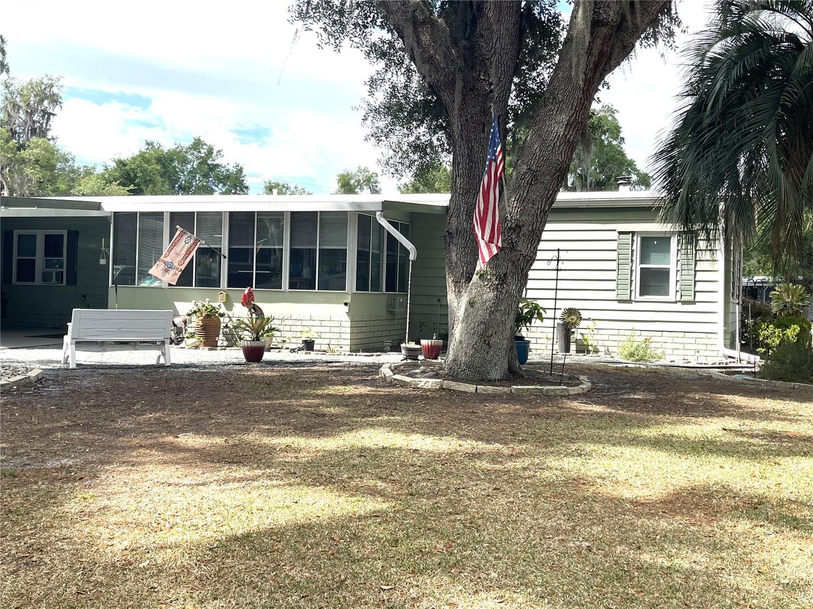 Manufactured Home at 2 S. BOBWHITE RD, WILDWOOD, photo 2 of 34