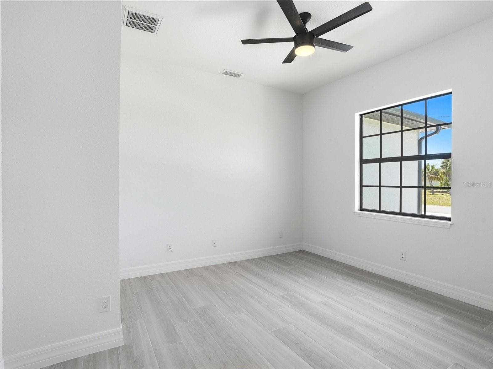 Office/Den/Guest Bedroom 4 with Closet - 72 TEE VIEW RD, ROTONDA WEST