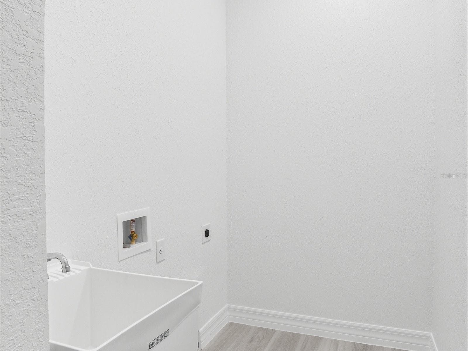Laundry Room - 72 TEE VIEW RD, ROTONDA WEST