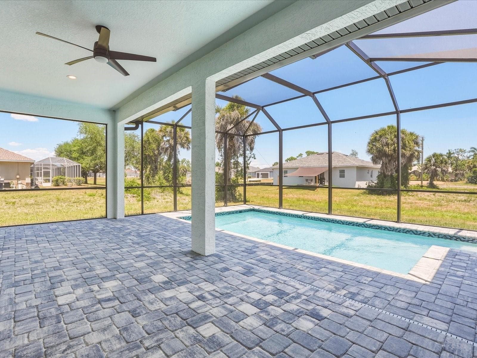 Single Family Residence at 72 TEE VIEW RD, ROTONDA WEST, photo 36 of 47
