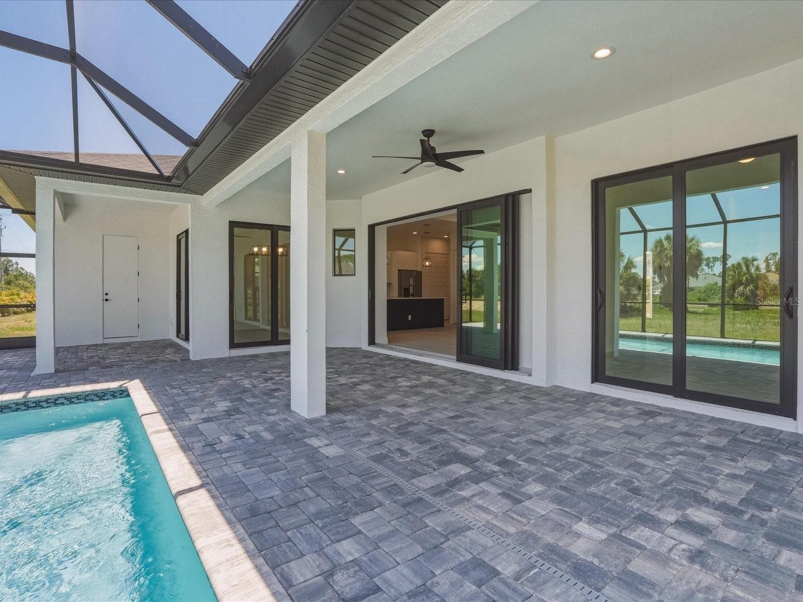 Single Family Residence at 72 TEE VIEW RD, ROTONDA WEST, photo 38 of 47
