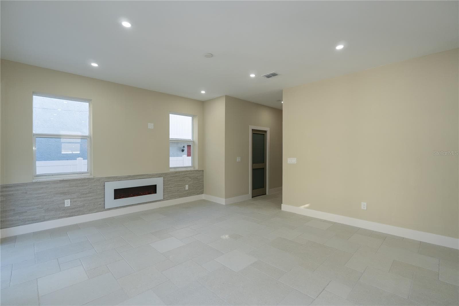 Single Family Residence at 7617 AMHERST ST, TAMPA, photo 9 of 46