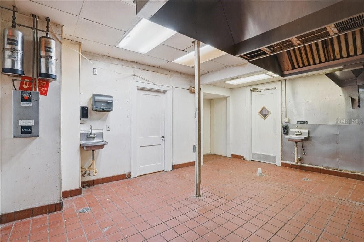 Restaurant at 337 US-41 BUS., PALMETTO, photo 24 of 51