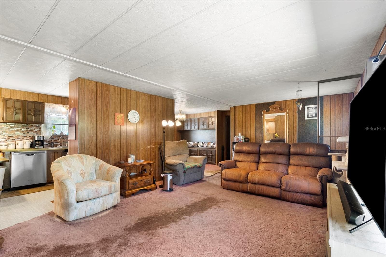 Mobile Home at 10220 WELLINGTON AVE, DADE CITY, photo 13 of 50
