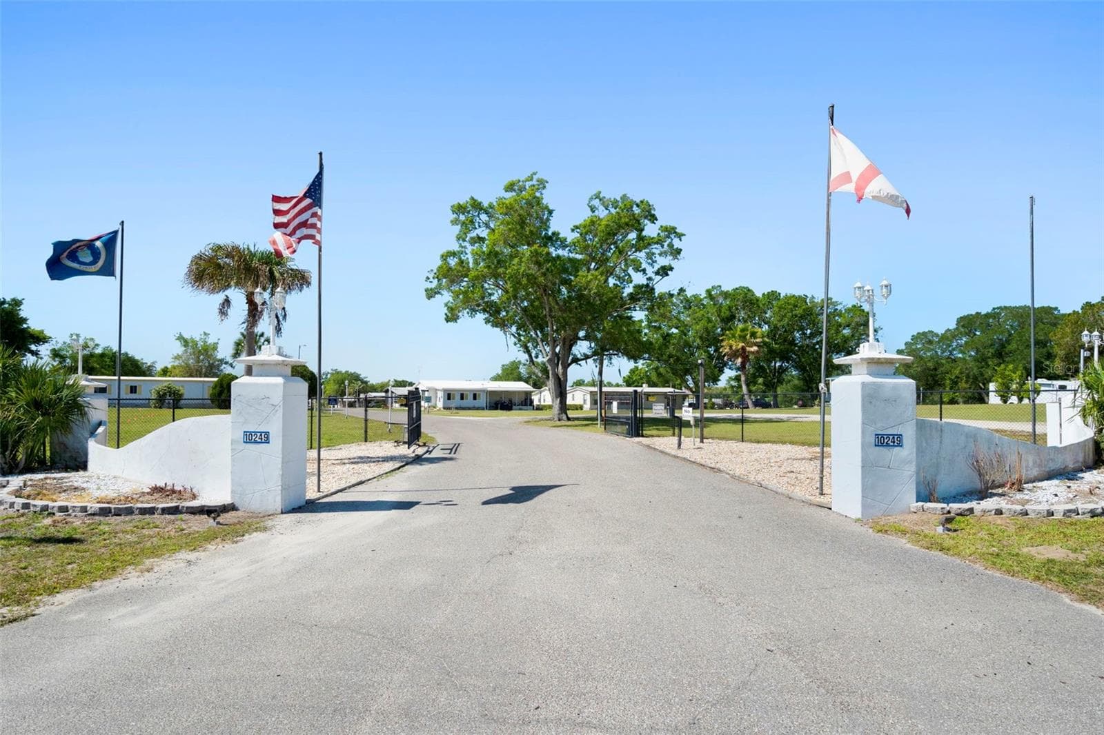 Mobile Home at 10220 WELLINGTON AVE, DADE CITY, photo 36 of 50