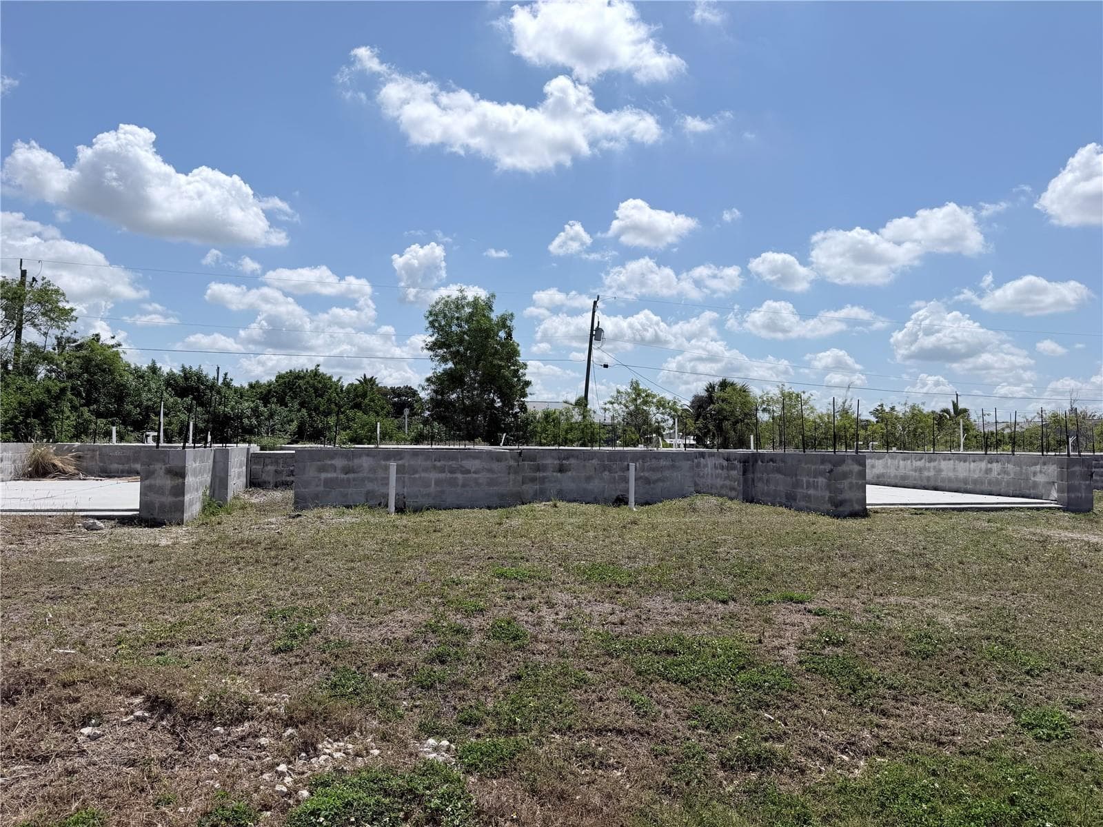Land at 2926 MAGDALINA DR, PUNTA GORDA, photo 6 of 7