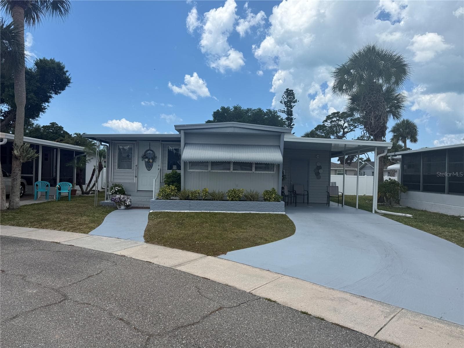 6190 DAFFODIL RD