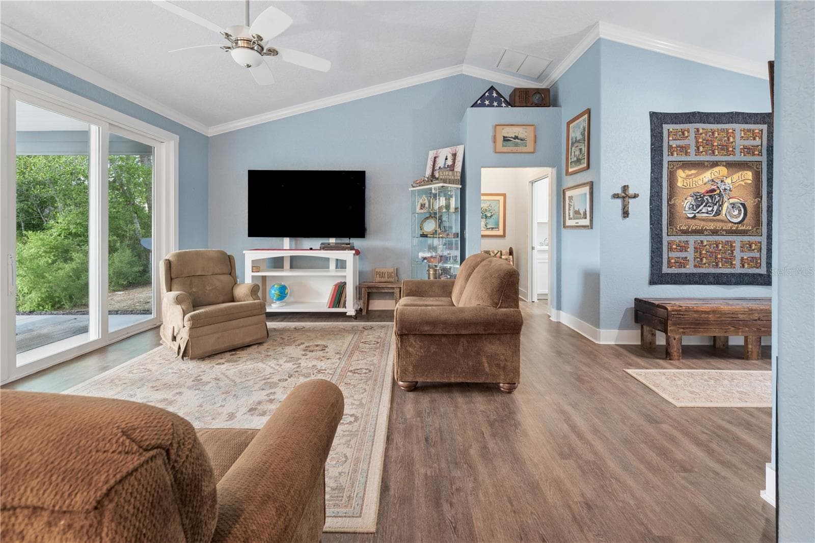 Single Family Residence at 3709 NW 67TH TER, BELL, photo 9 of 50