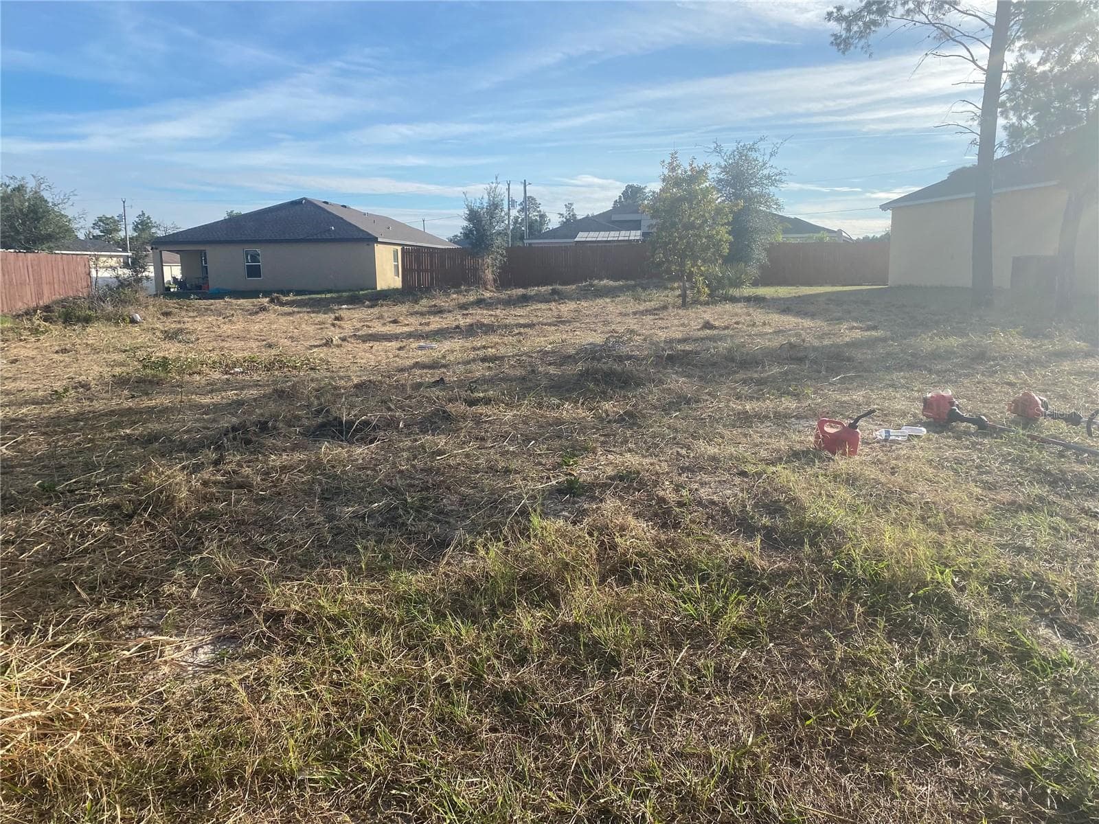 308 HIBISCUS DR