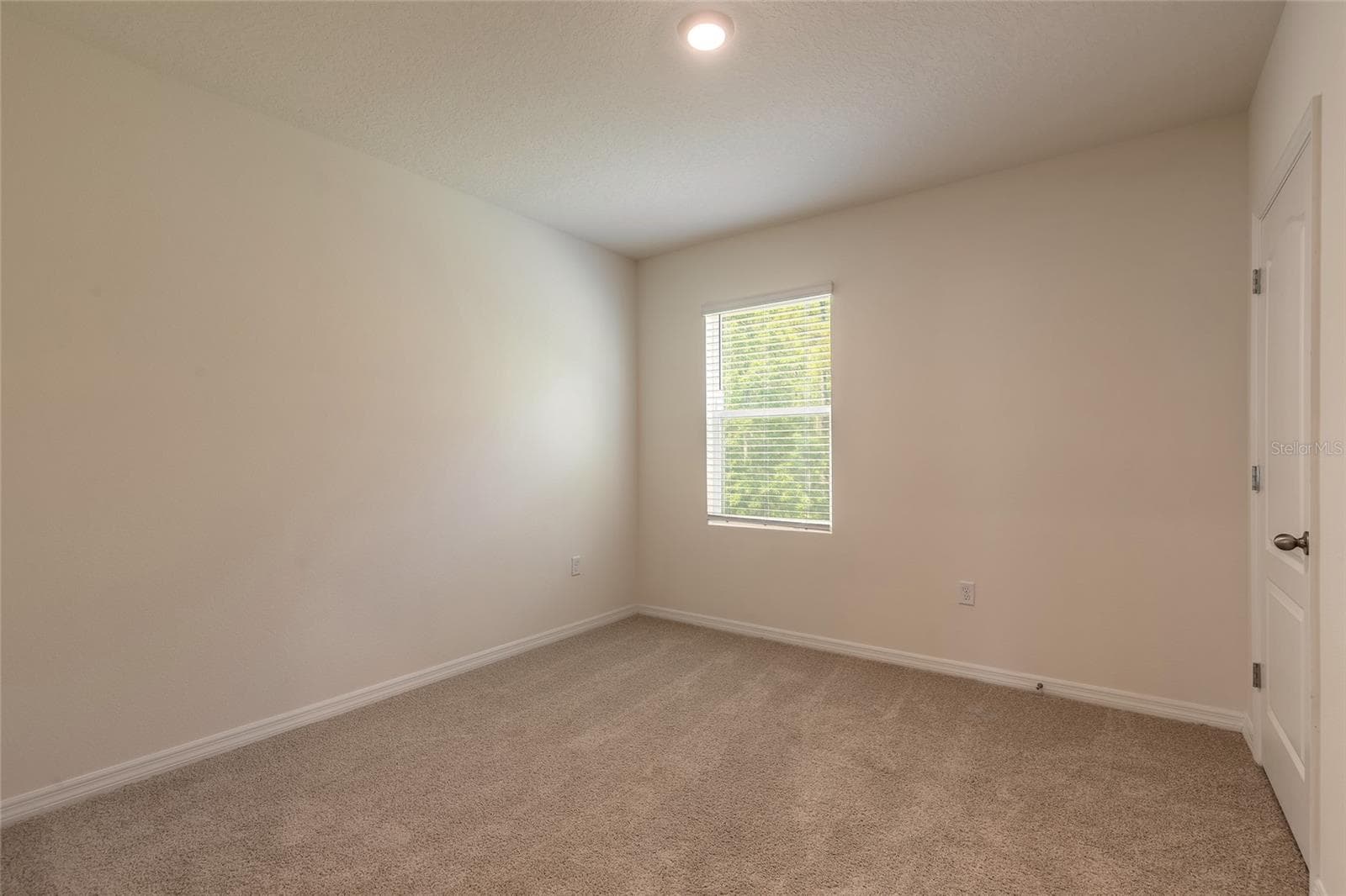 Single Family Residence at 1333 MORNING WALK DR, ORMOND BEACH, photo 11 of 53