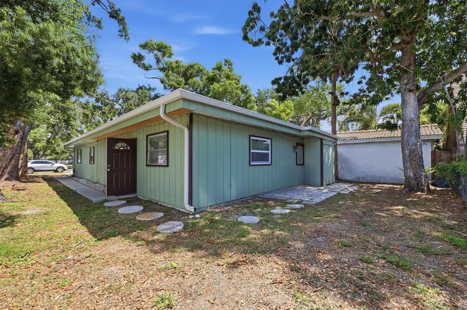 Half Duplex at 1824 WEBBER ST, SARASOTA, photo 7 of 17