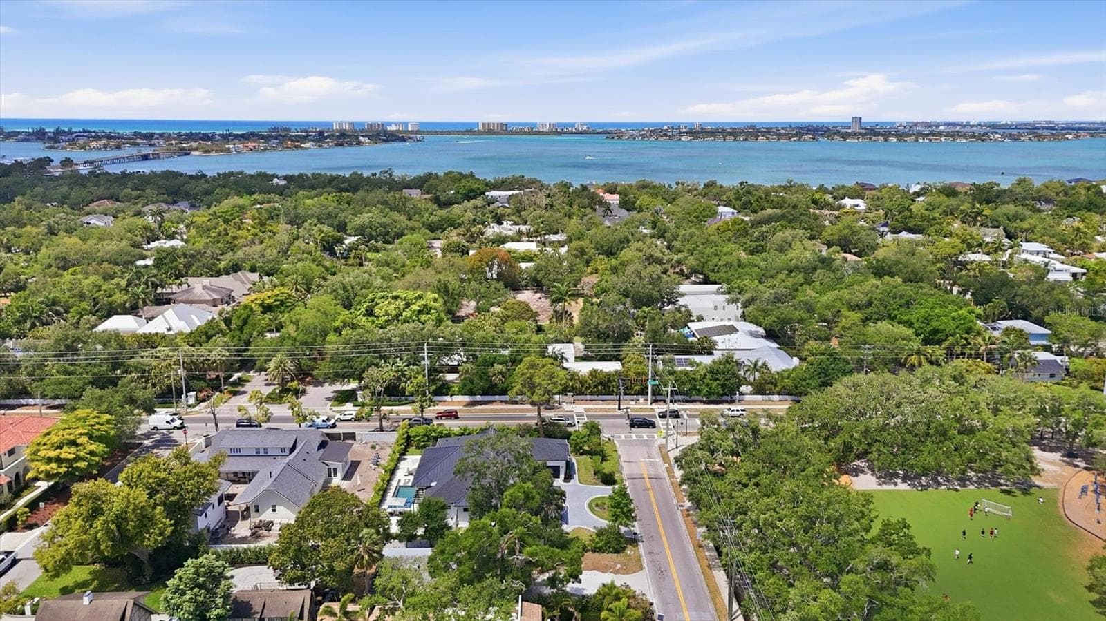 Half Duplex at 1824 WEBBER ST, SARASOTA, photo 15 of 17
