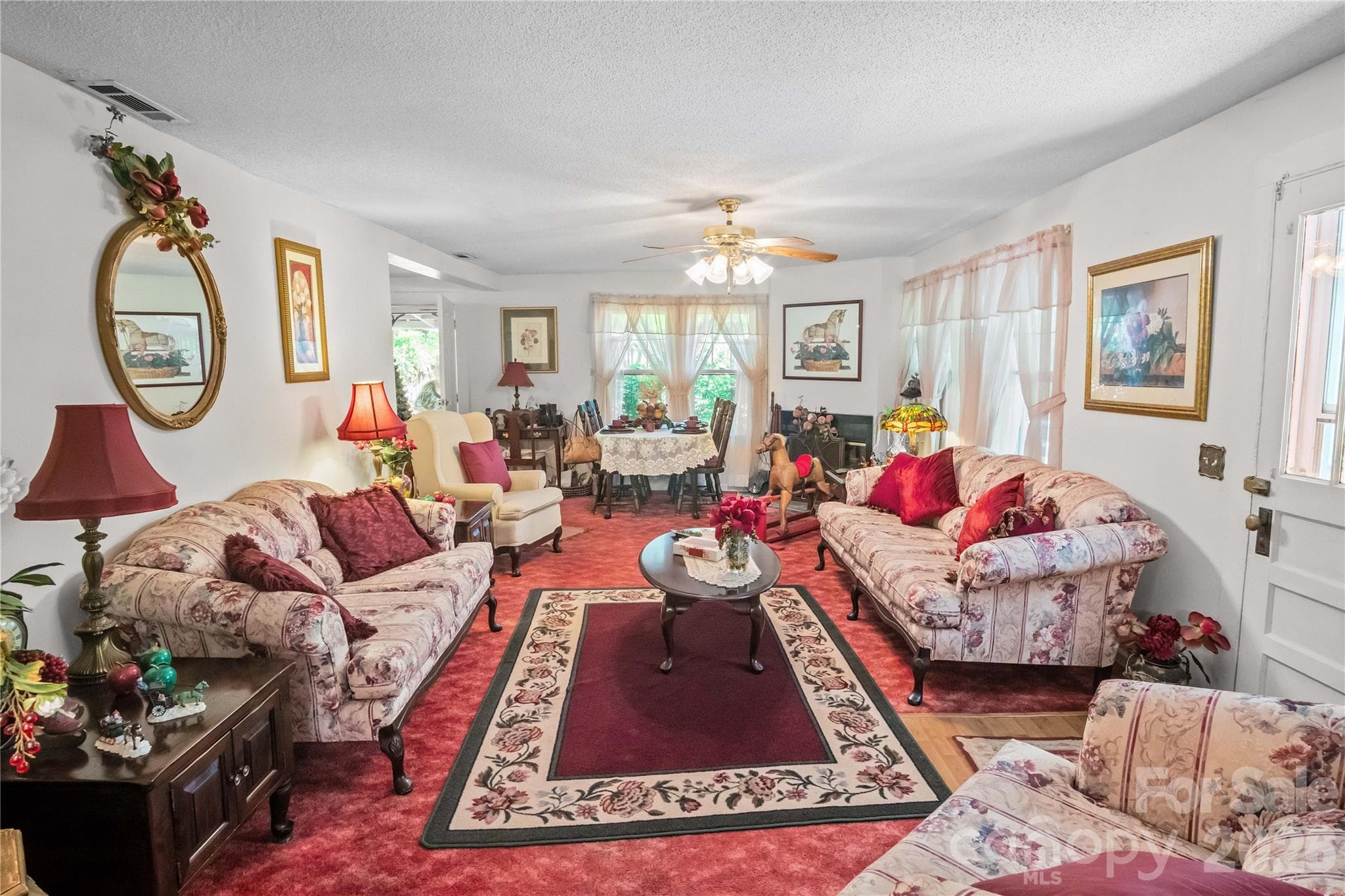 Single Family Residence at 283 Constant Lane, Columbus, photo 27 of 48