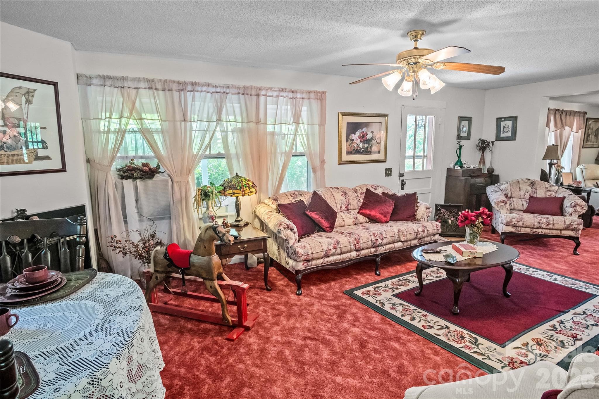 Single Family Residence at 283 Constant Lane, Columbus, photo 30 of 48