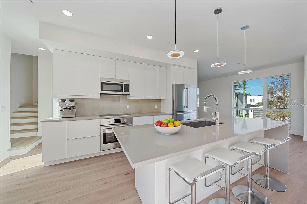 Virtually Staged - 1720 ALDERMAN ST, SARASOTA