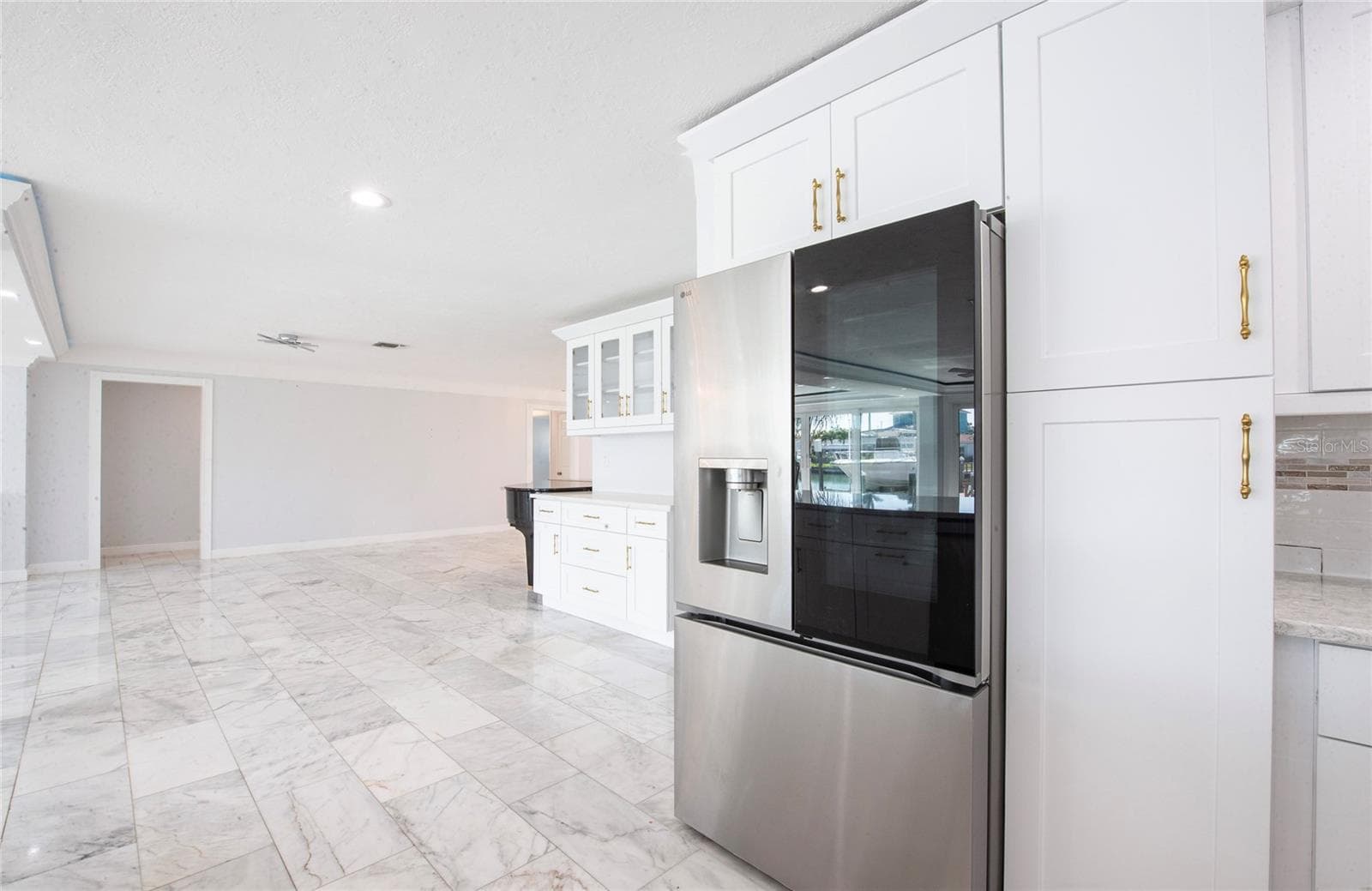 Single Family Residence at 551 CRYSTAL DR, MADEIRA BEACH, photo 26 of 46