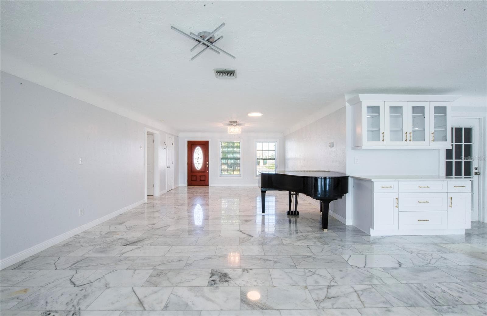 Single Family Residence at 551 CRYSTAL DR, MADEIRA BEACH, photo 29 of 46