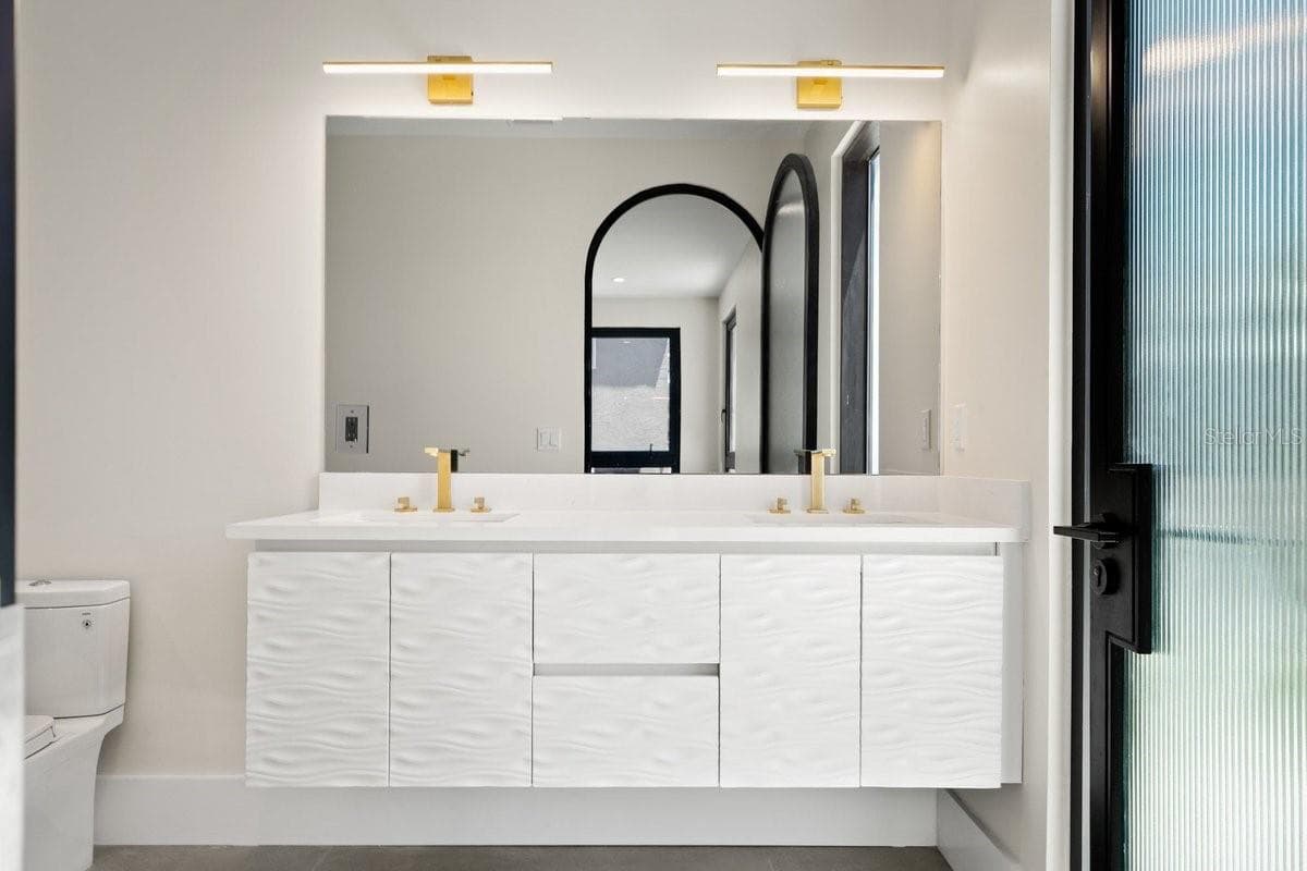 1st Floor Ensuite Bath - 6176 S ATLANTIC AVE, NEW SMYRNA BEACH