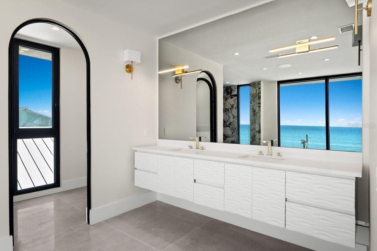 Primary Ensuite Bath - 6176 S ATLANTIC AVE, NEW SMYRNA BEACH
