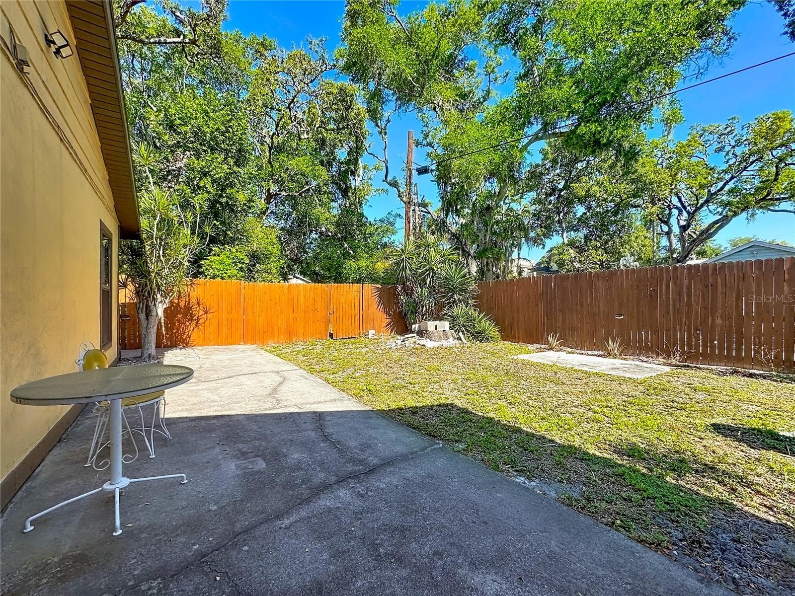 Condominium at 2006 7TH AVE W #B, BRADENTON, photo 19 of 22