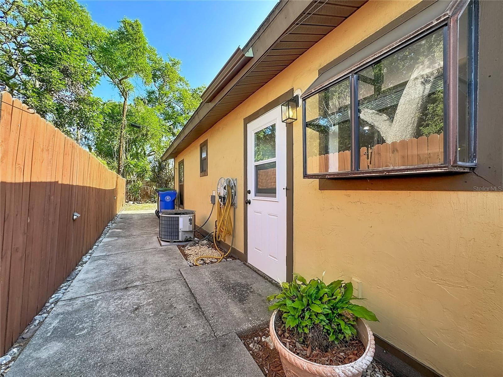 Condominium at 2006 7TH AVE W #B, BRADENTON, photo 21 of 22