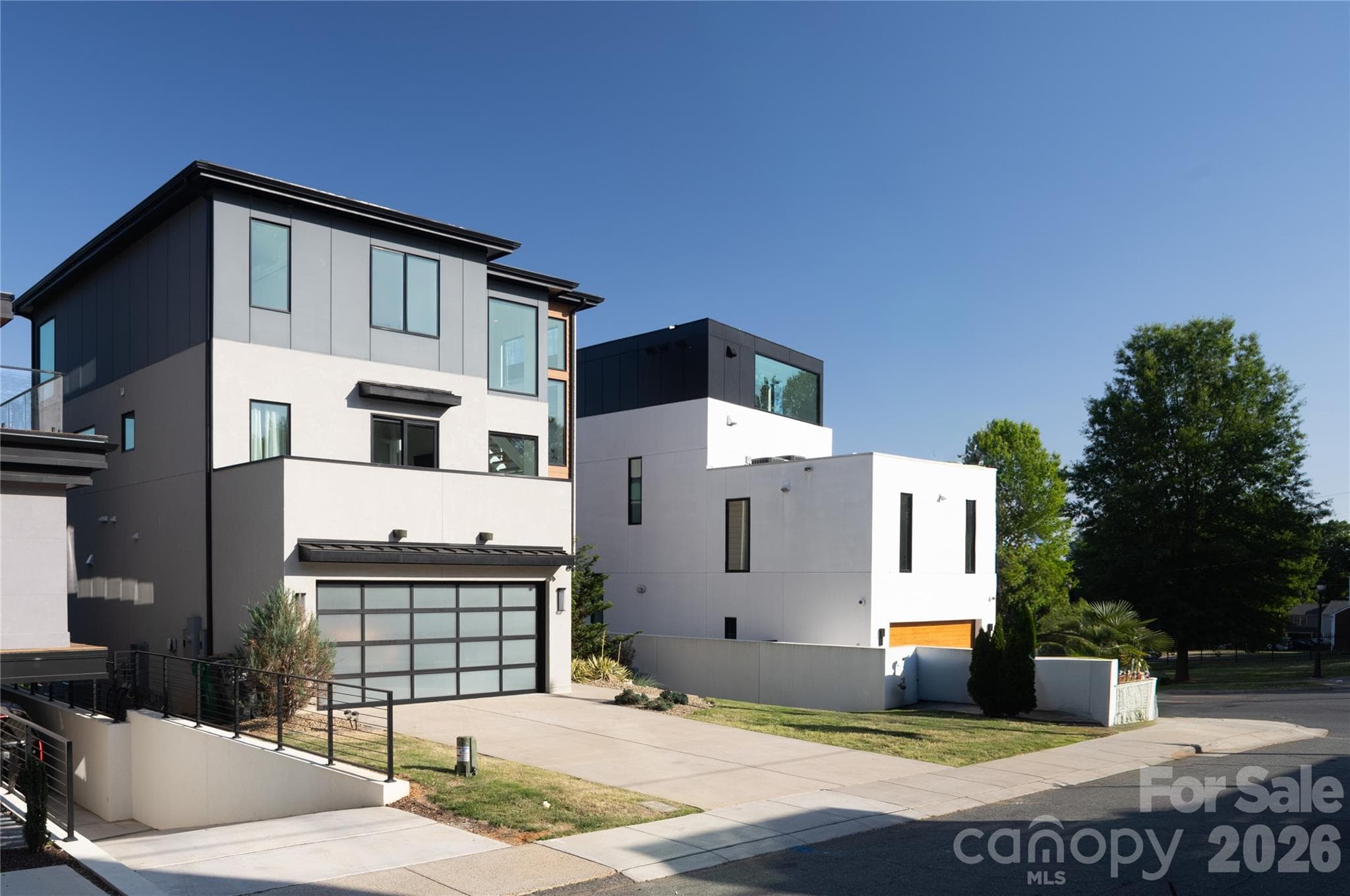 Single Family Residence at Charlotte, photo 2 of 46