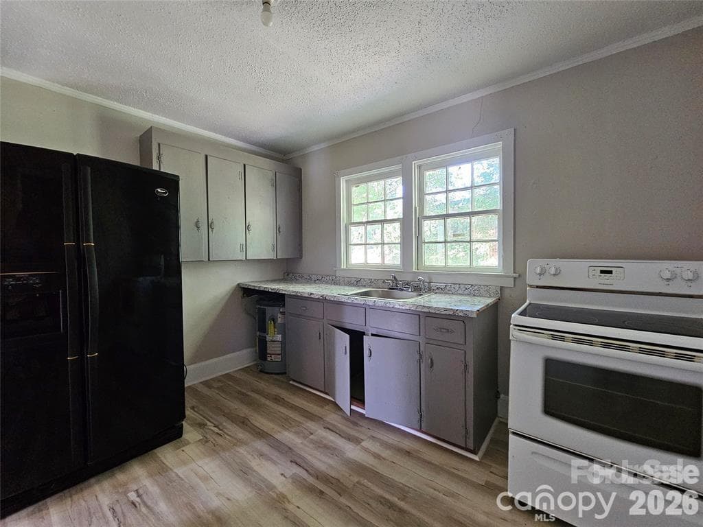 Triplex at Gastonia, photo 5 of 24