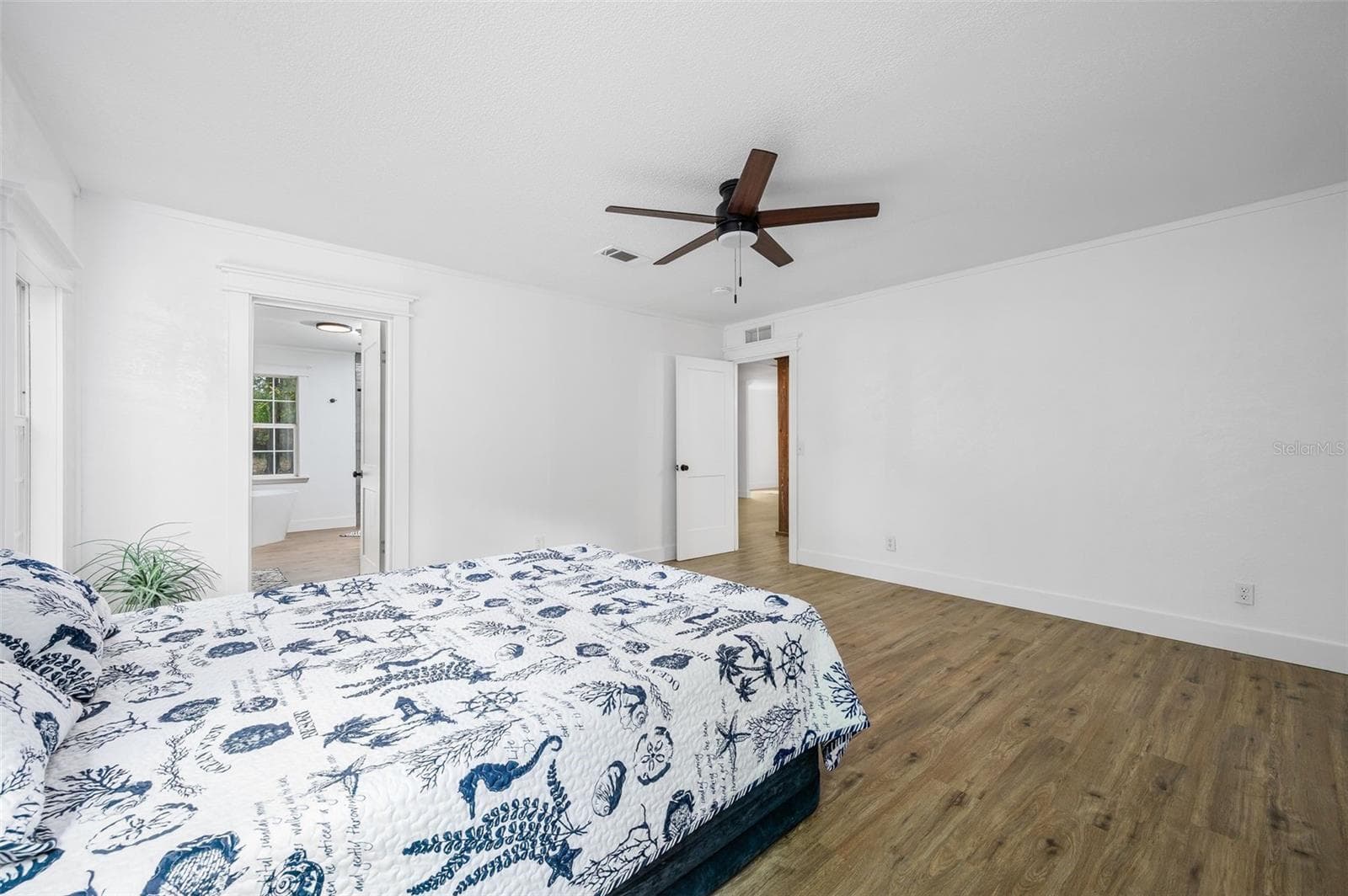 Manufactured Home at 13076 SW 154TH ST, ARCHER, photo 27 of 60