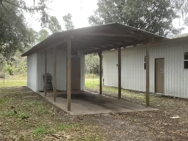 Laundry/ Storage building - 32420 COUNTY ROAD 473, LEESBURG