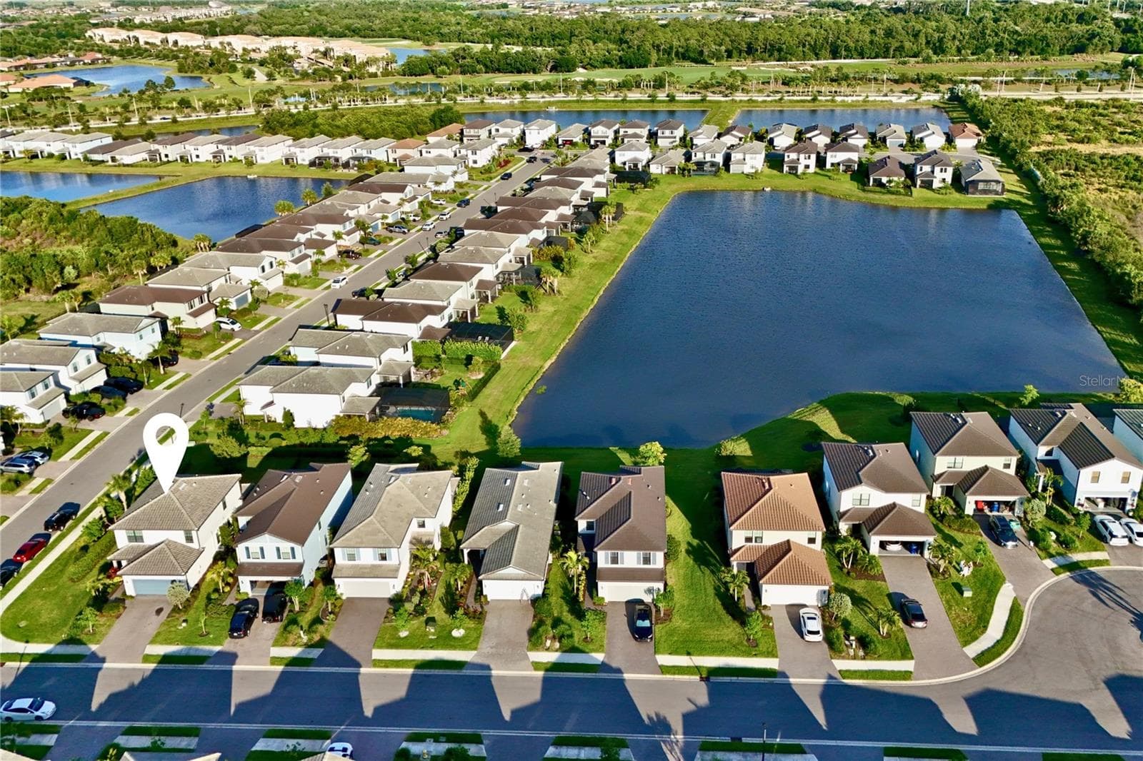 Single Family Residence at 6111 BLUESTAR CT, LAKEWOOD RANCH, photo 6 of 88