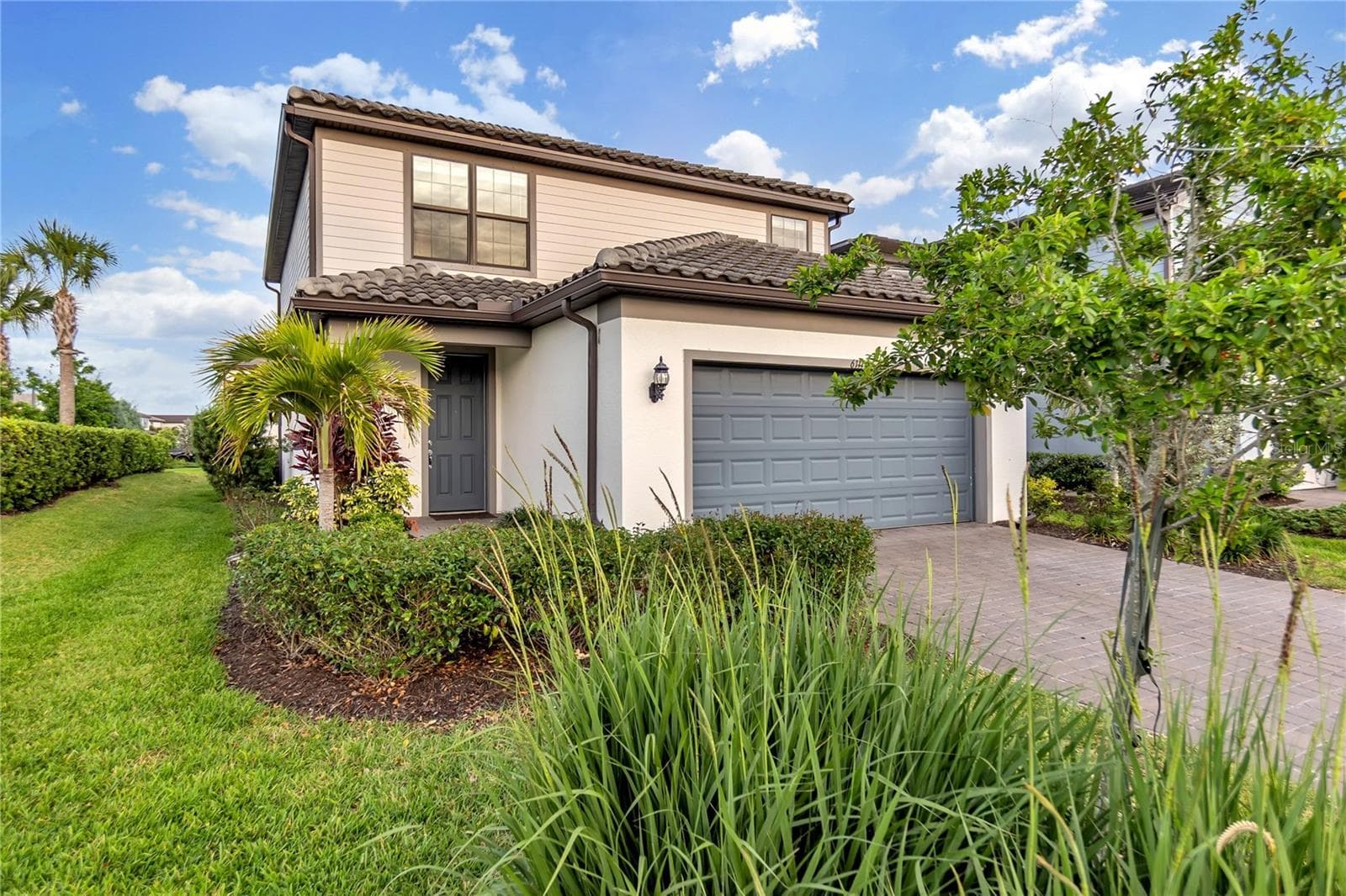 Single Family Residence at 6111 BLUESTAR CT, LAKEWOOD RANCH, photo 16 of 88
