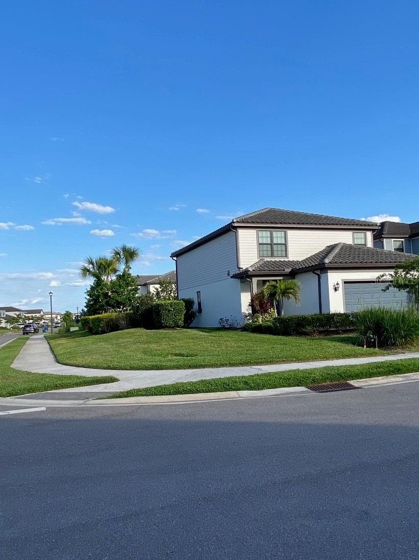 Single Family Residence at 6111 BLUESTAR CT, LAKEWOOD RANCH, photo 24 of 88