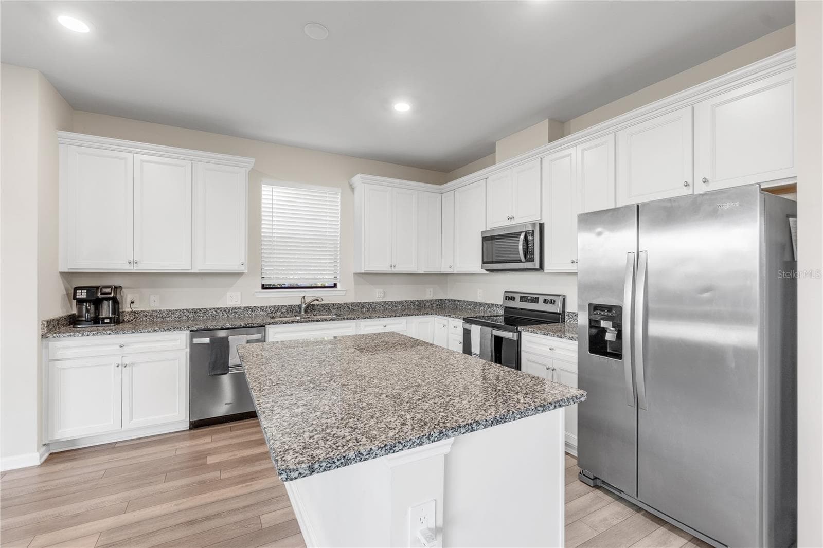 Single Family Residence at 6111 BLUESTAR CT, LAKEWOOD RANCH, photo 31 of 88