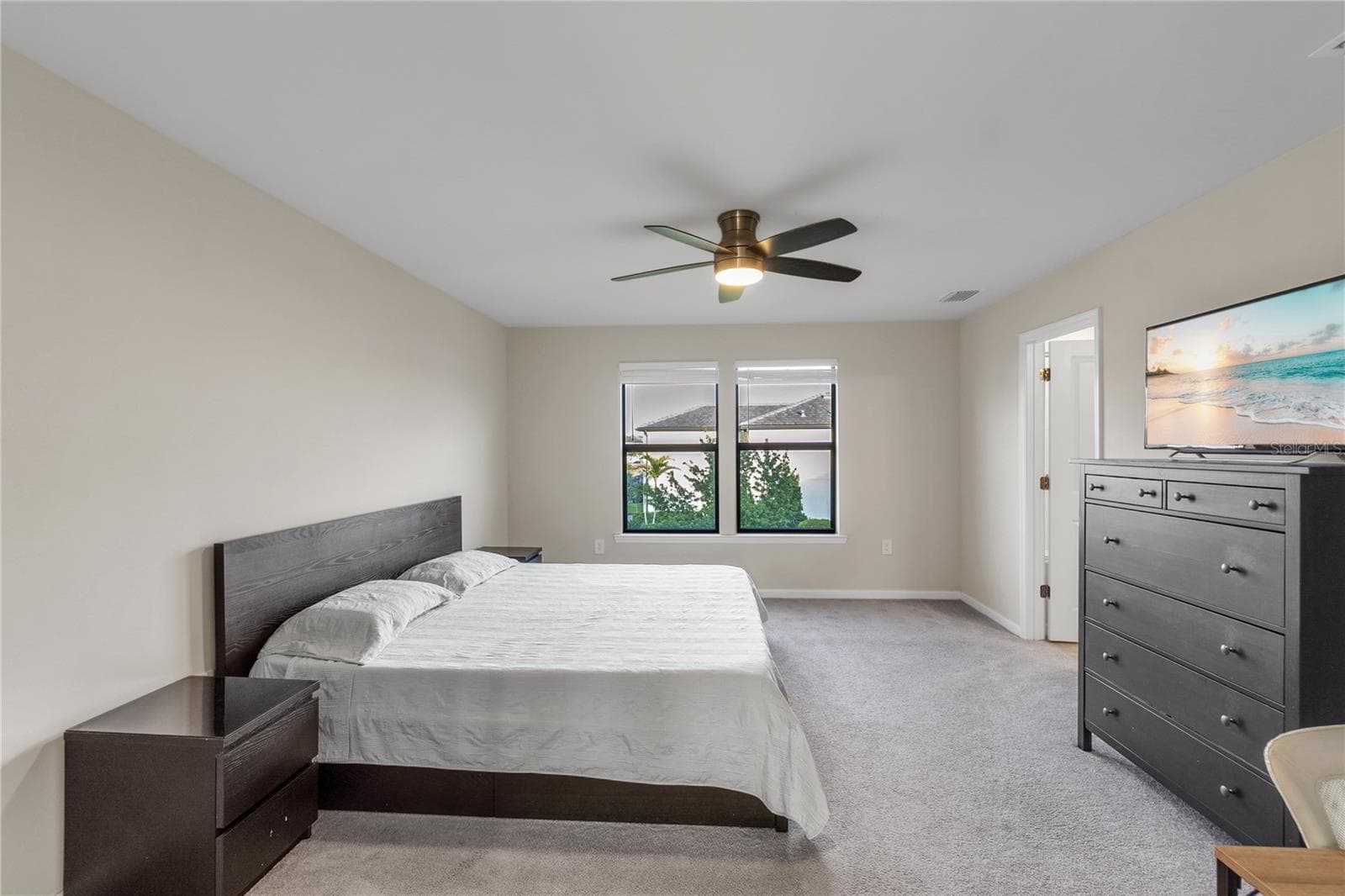 Single Family Residence at 6111 BLUESTAR CT, LAKEWOOD RANCH, photo 43 of 88