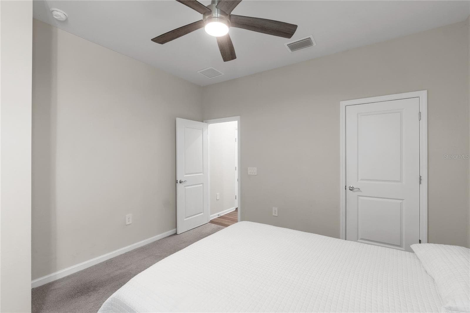 Single Family Residence at 6111 BLUESTAR CT, LAKEWOOD RANCH, photo 45 of 88