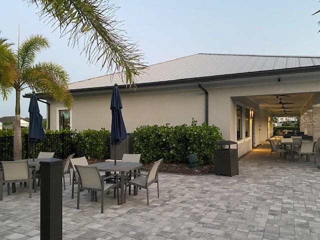 Single Family Residence at 6111 BLUESTAR CT, LAKEWOOD RANCH, photo 56 of 88
