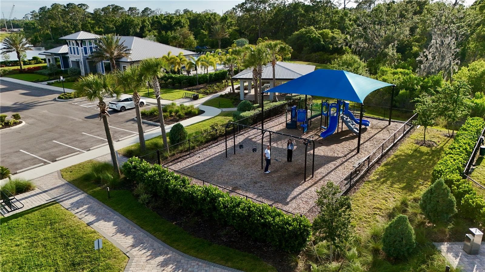 Single Family Residence at 6111 BLUESTAR CT, LAKEWOOD RANCH, photo 69 of 88