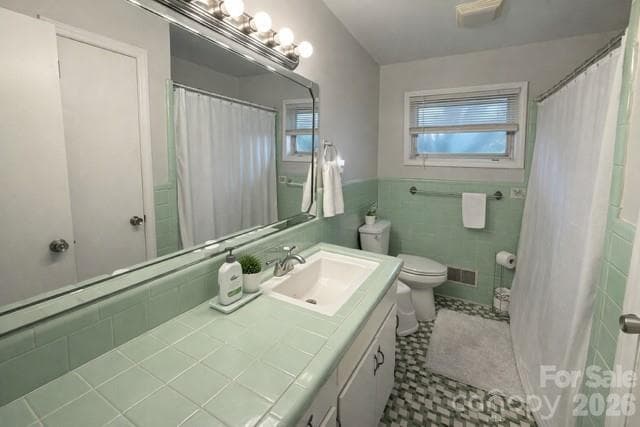 Triplex at Gastonia, photo 6 of 30