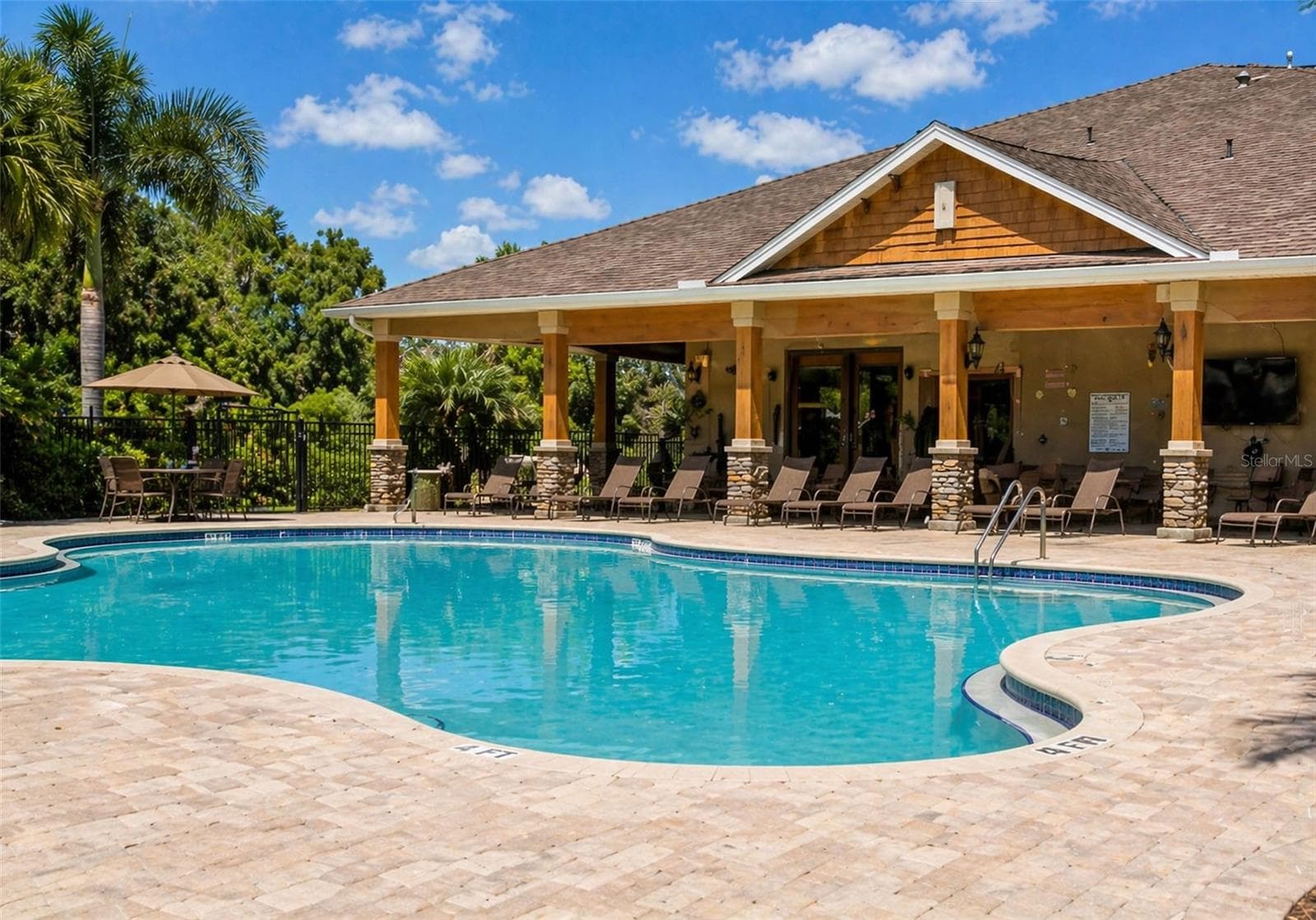 Condominium at 4015 OVERTURE CIR #314, BRADENTON, photo 11 of 57