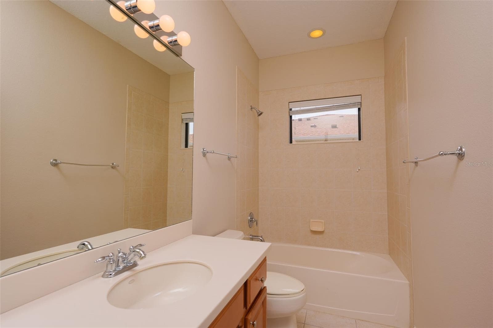Condominium at 4015 OVERTURE CIR #314, BRADENTON, photo 49 of 57