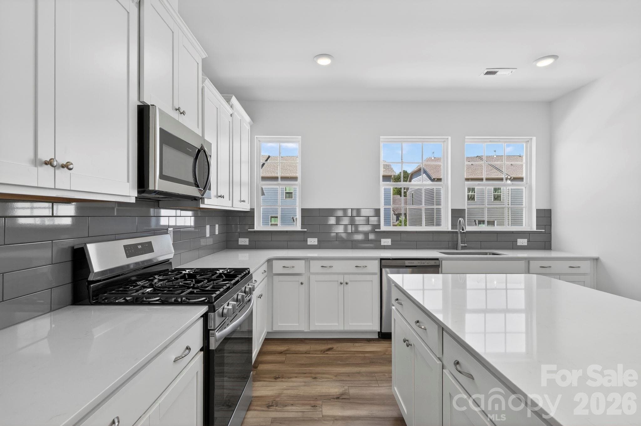 Desig!!ner Kitchen - 107 Nablus Trail, Mooresville