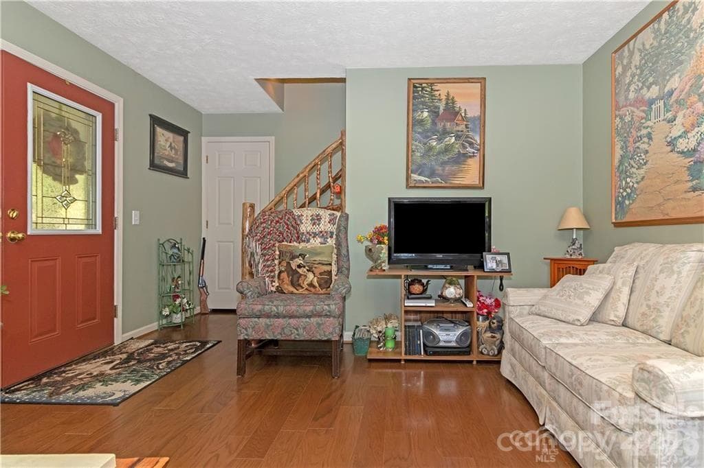 Hardwoods - 612 Old Home Place Road, Tuckasegee