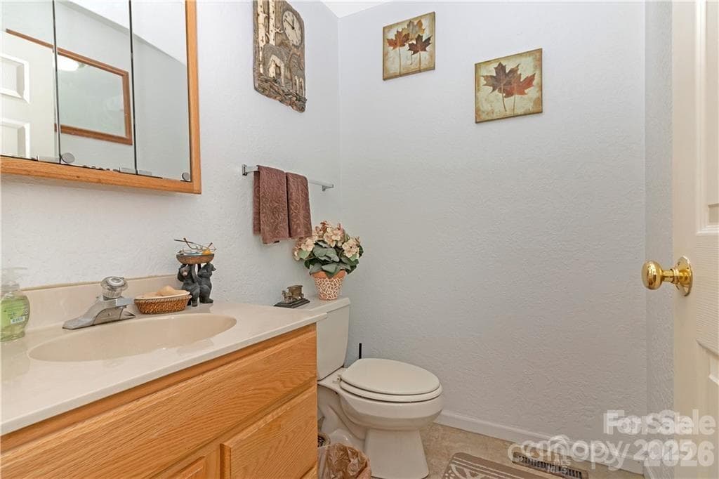 Bathroom - 612 Old Home Place Road, Tuckasegee