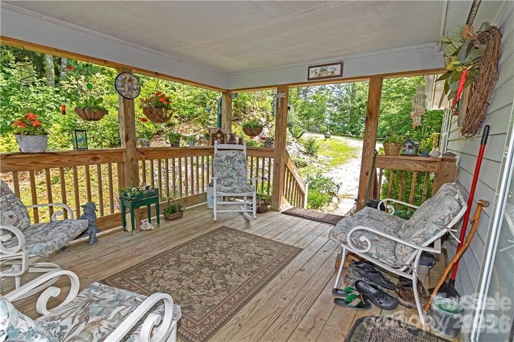 Main Entrance - 612 Old Home Place Road, Tuckasegee