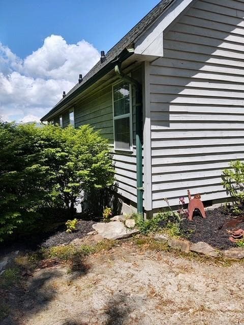 Landscaping - 612 Old Home Place Road, Tuckasegee