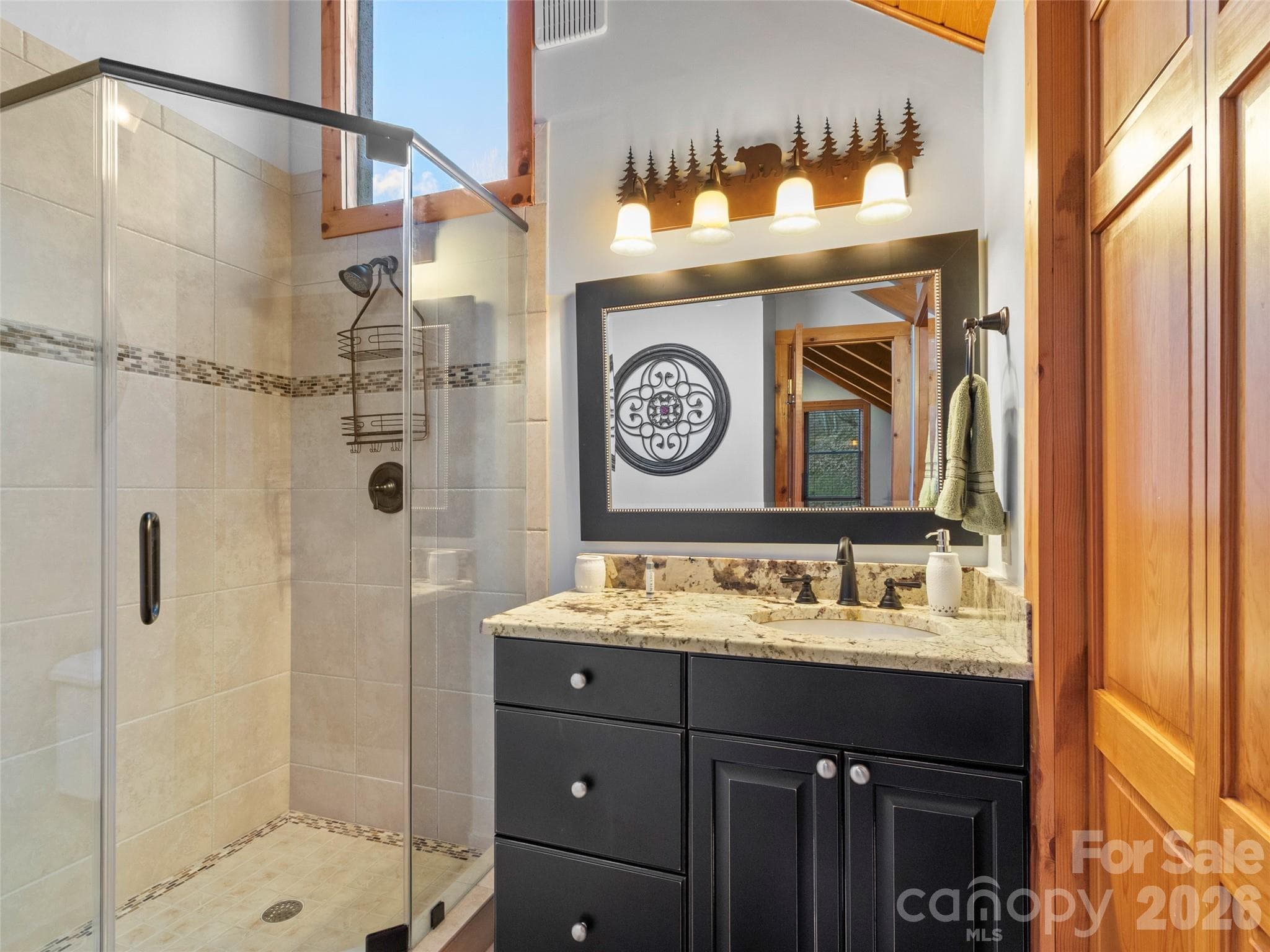 Single Family Residence at 71 Ivy Ridge Road, Burnsville, photo 18 of 28