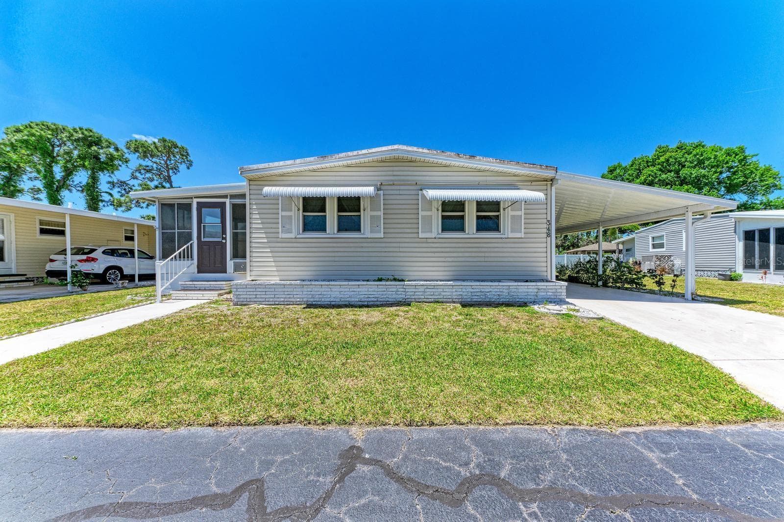 348 TROPIC DR