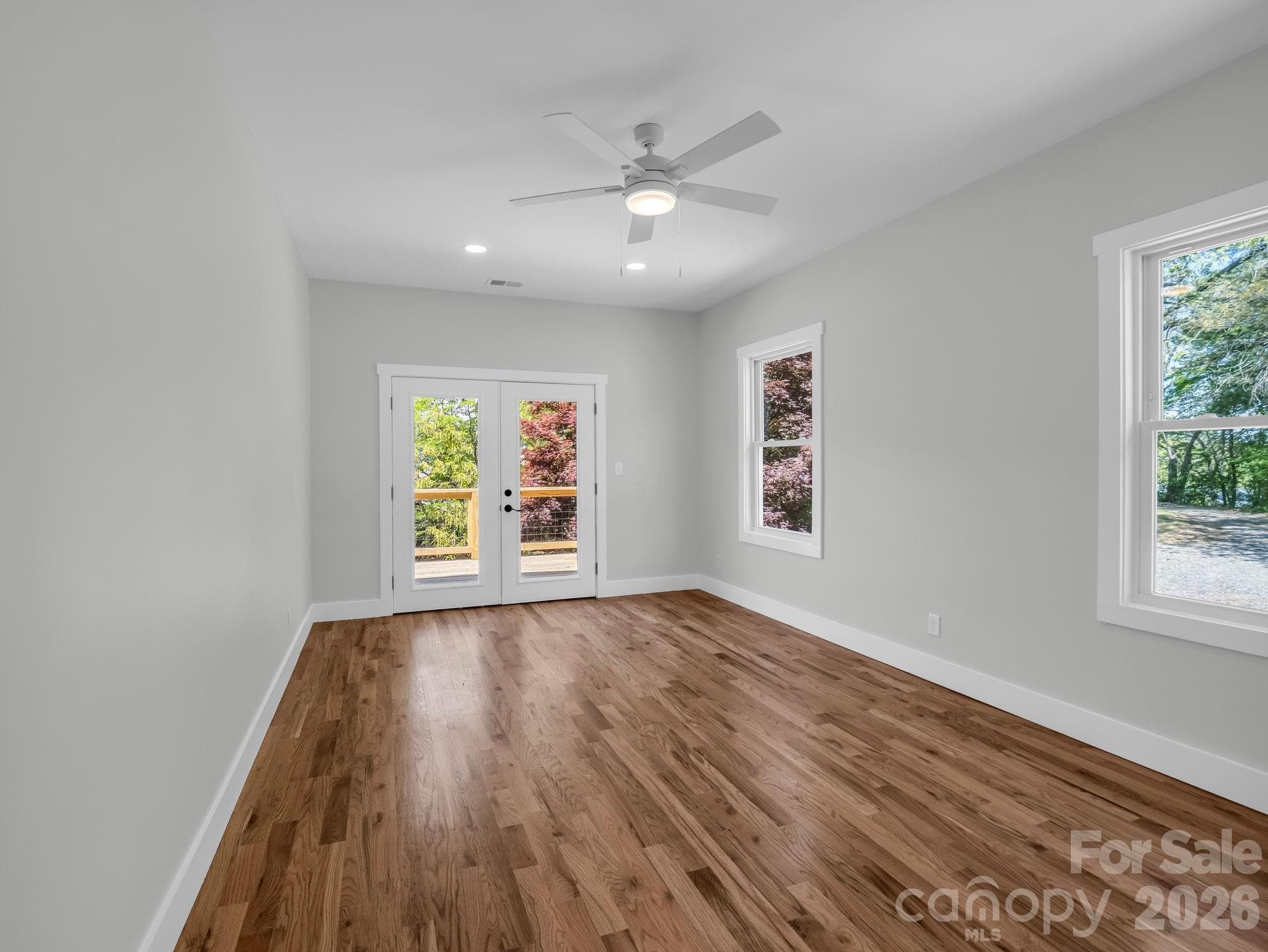 Primary Room - Main Floor - 18 Worley Place, Asheville